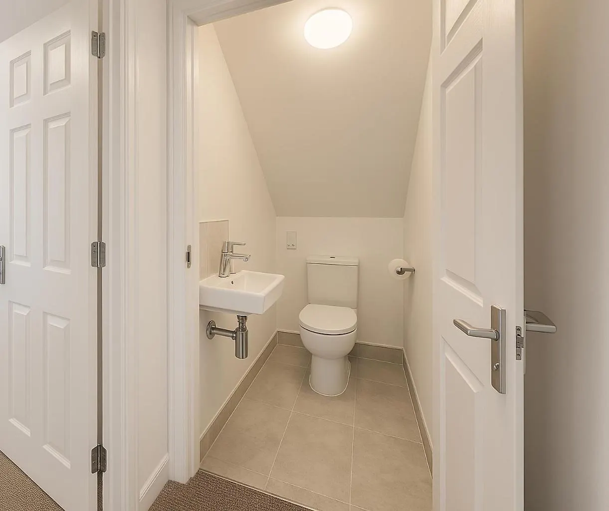 Spacious 4-Bed Home With Secured Parking Near Abba Arena, Stadium, Tube & In Bustling Zone 2 London